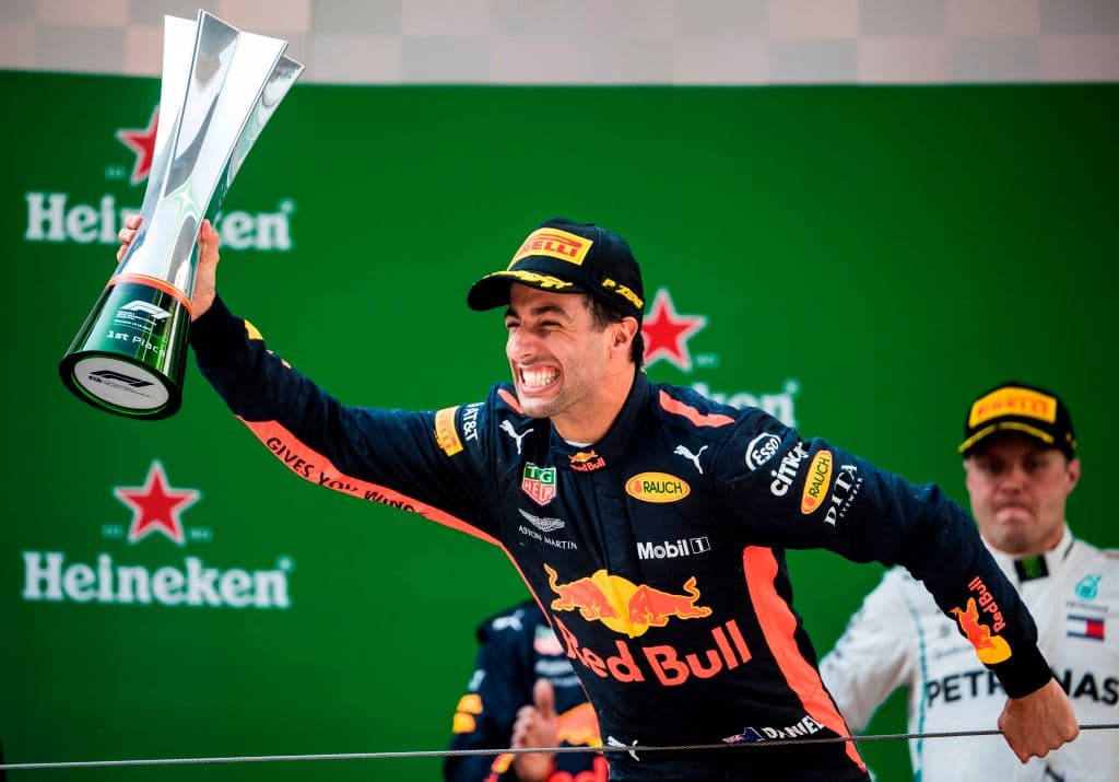 Ricciardo se quedó con el GP de Shanghai; 'Checo' Pérez finalizó en el puesto 12