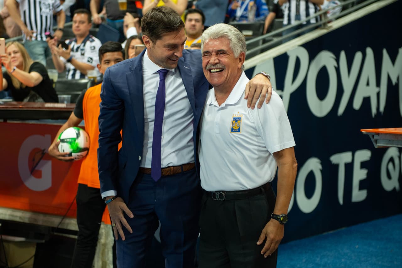 Ubican a 'Tuca' y Alonso entre 20 mejores DT's del mundo