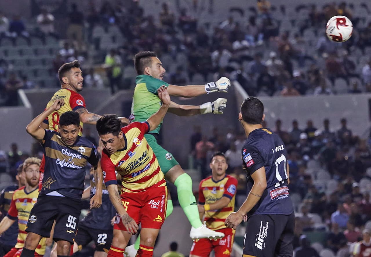 Varone marcó al 19’ para los locales. Aristeguieta (29’) emparejó el encuentro e Isaac Díaz convirtió dos penales (39’, 75’). Imperiale (92’) pareció para cerrar el marcador.