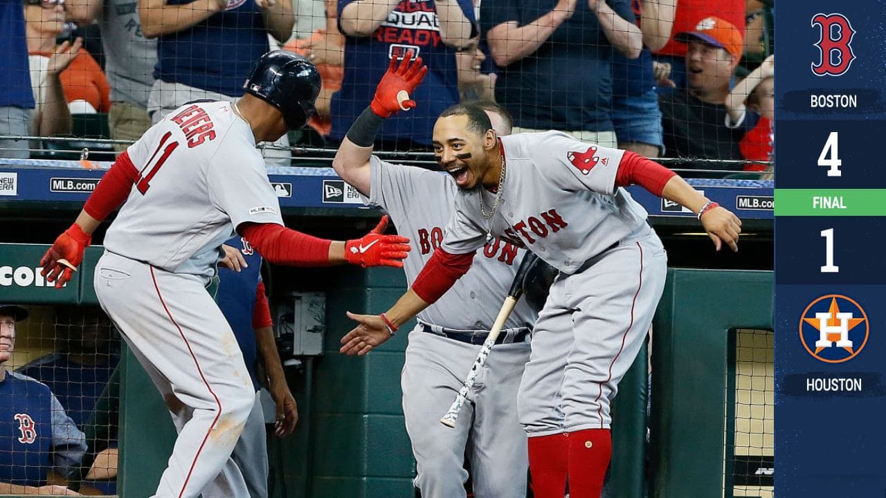 El antesalista dominicano
<b>Rafael Devers</b> pegó un jonrón contra
<b>Justin Verlander</b> el domingste, para que los Boston Red Sox aprovecharan dos errores de los Houston Astros y de esta manera eludir una barrida en la serie con una victoria por 4-1 en Minute Maid Park.