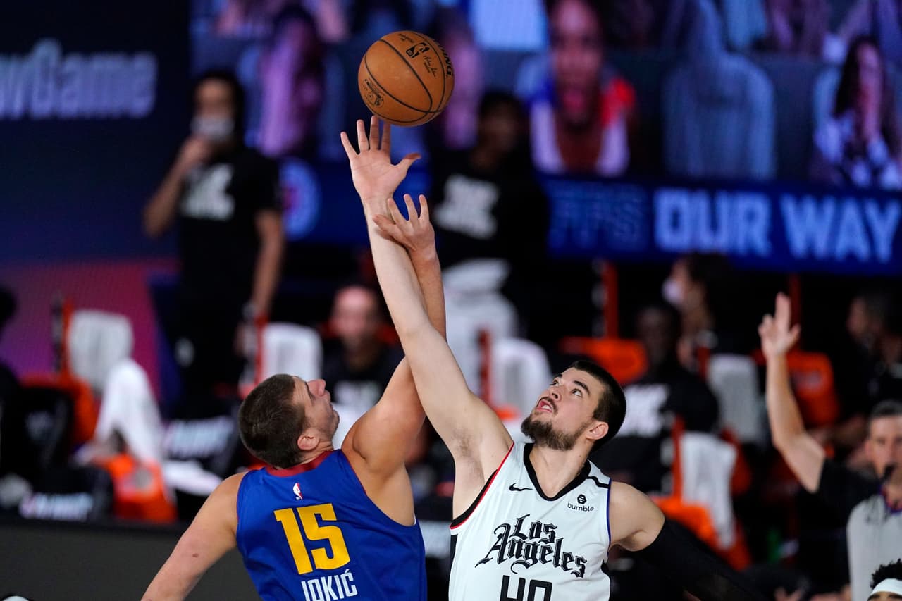 En el quinto partido, los Denver Nuggets se impusieron 111-105 y están a un juego de empatar la serie. Los 36 puntos de Kawhi Leonard no bastaron para llevar a los LA Clippers a la Final de Conferencia.