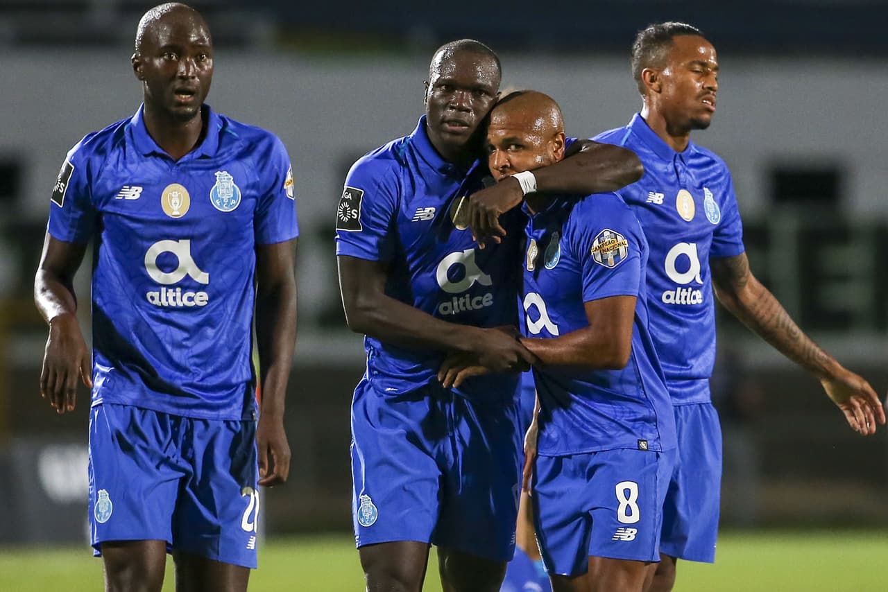 La victoria del Porto sobre el Vitória Setúbal tuvo lugar en el Estadio do Bonfim. El delantero camerunés Vincent Aboubakar (centro) marcó el primer gol al minuto 17.