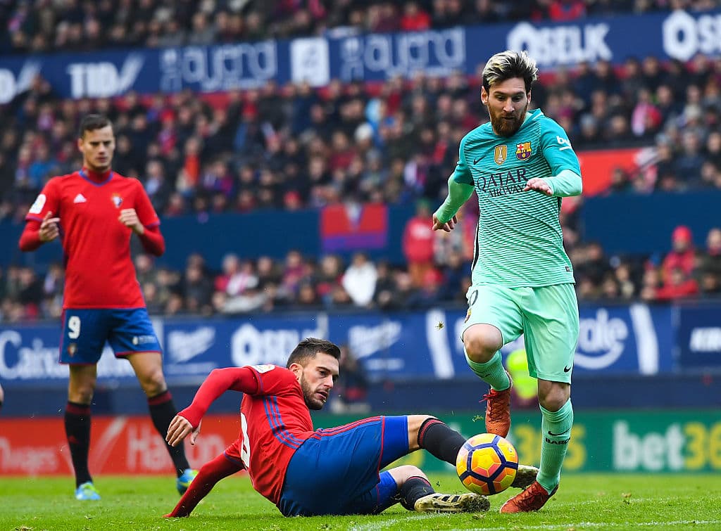 Para 2016, en su undécima temporada con el Barcelona, Lio conquistó La Liga, la Copa del Rey, la Súper Copa de España y el premio al Mejor Delantero de la Liga.