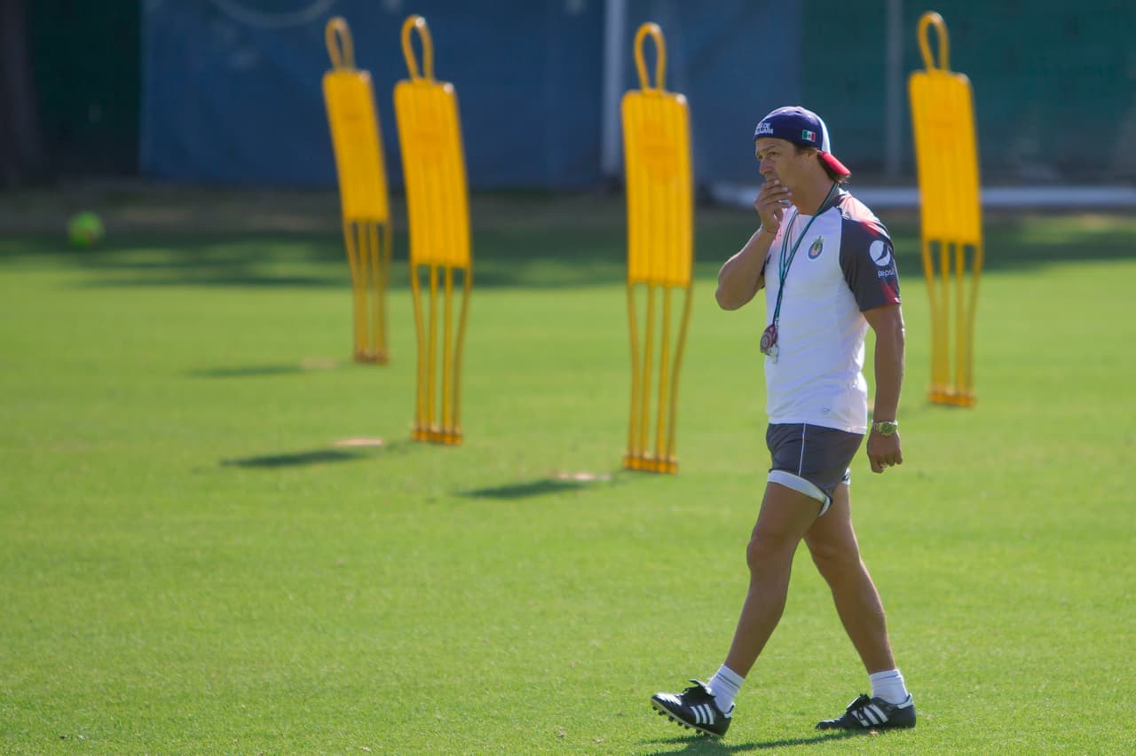 Vergara advirtió que ayudará al jugador y sancionará al responsable, aunque no se conoce ninguna medida. El técnico tuvo que recibir así de nuevo a Alanís.