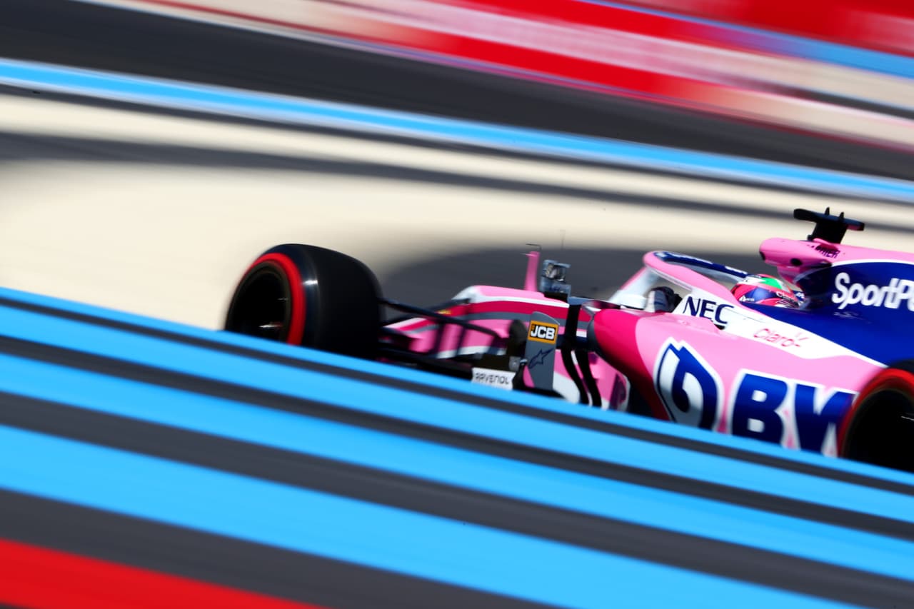 Este viernes la acción en el Gran Premio de Francia (Circuito Paul Ricard en Le Castellett) inició con las dos primeras sesiones de prácticas libres. Los autos de Mercedes volvieron a estar en lo más alto de la clasificación: Lewis Hamiton en la primera y Valtteri Bottas en la segunda. Por su parte, Sergio 'Checo' Pérez fue puesto 11 y 16, respectivamente.