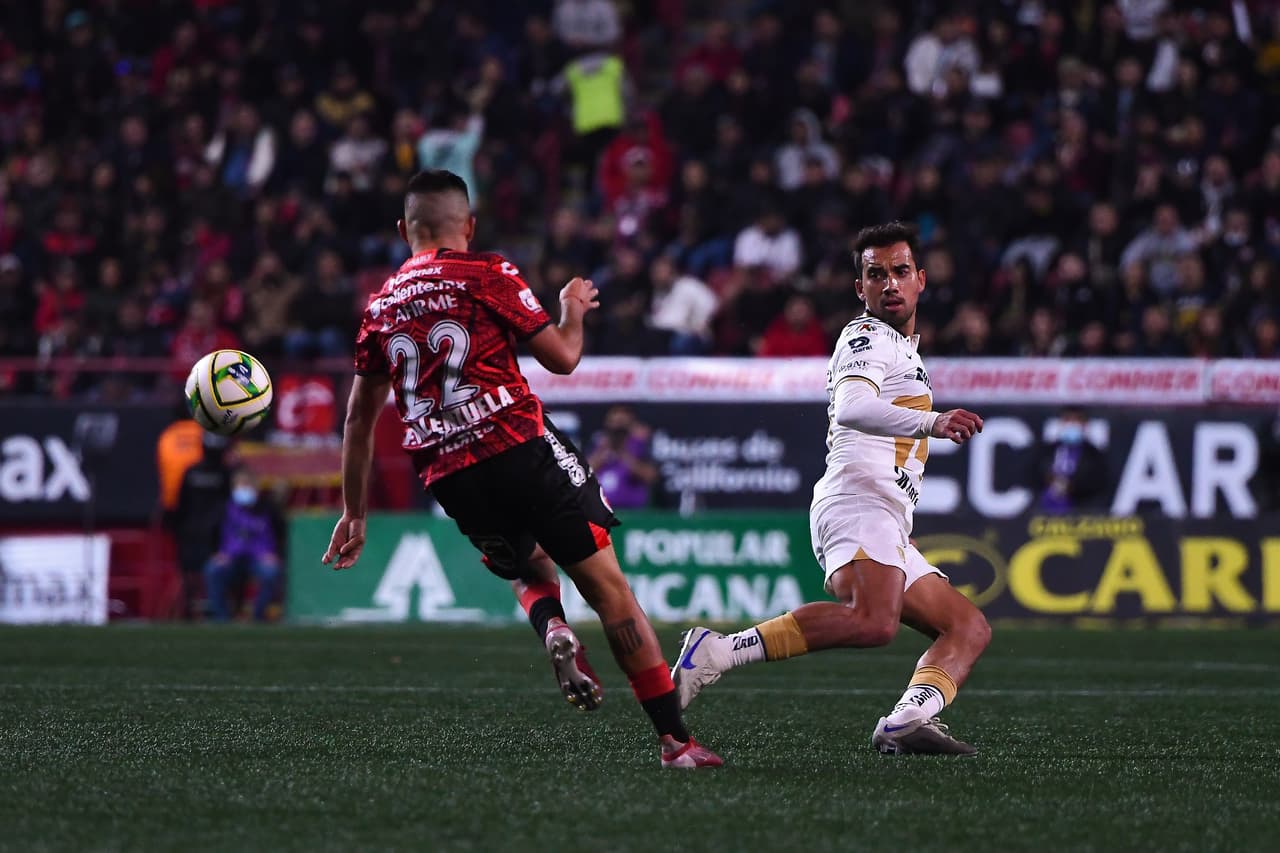 Xolos y Pumas no pasaron de un ríspido y, por momentos, soso empate sin goles en la Jornada 4. Los universitarios extendieron su racha negativa sin poder ganar en Tijuana y jugaron la segunda parte con 10 jugadores por la expulsión de Arturo Ortiz.