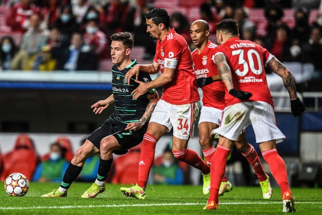 Benfica, con anotaciones de Yaremchuck y Gilberto Moraes, se impone ante el Dynamo 2-0 y se coloca como segundo del Grupo E, en esta última fecha de la fase de grupos en la UEFA Champions League.
