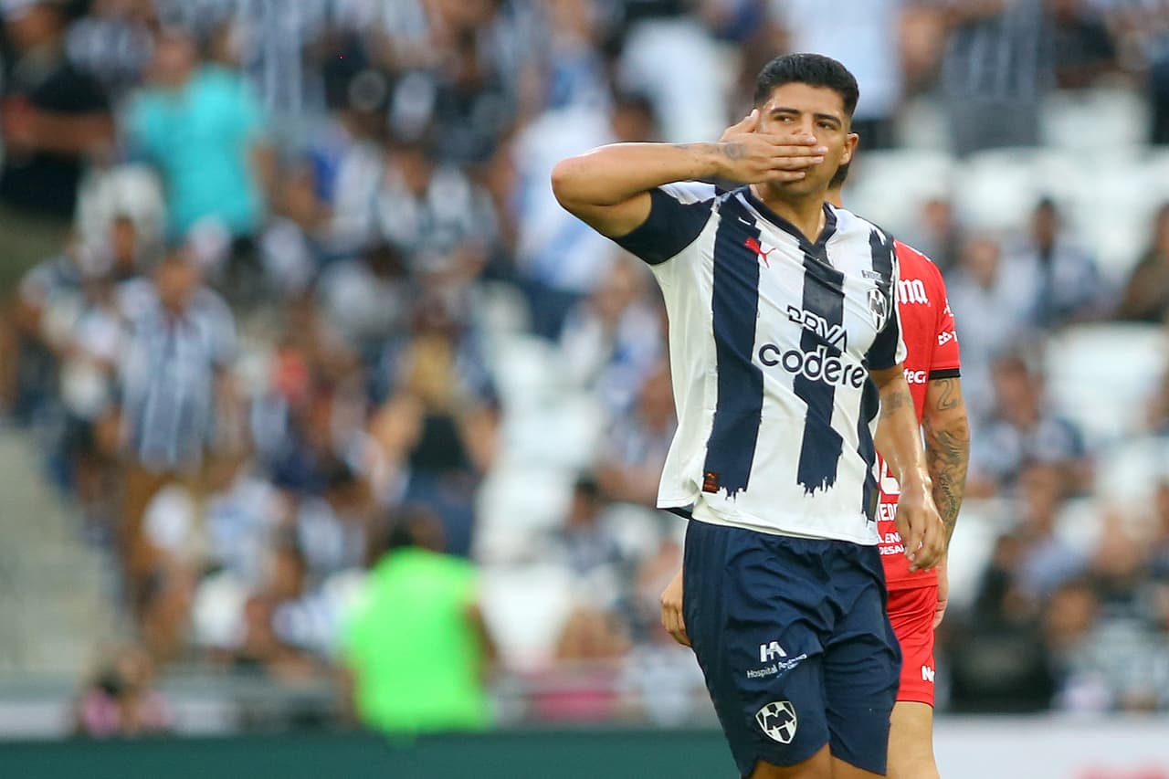 El defensa mexicano, Víctor Guzmán, se mete en el top 5 al estar valuado en 5.5 millones de euros.