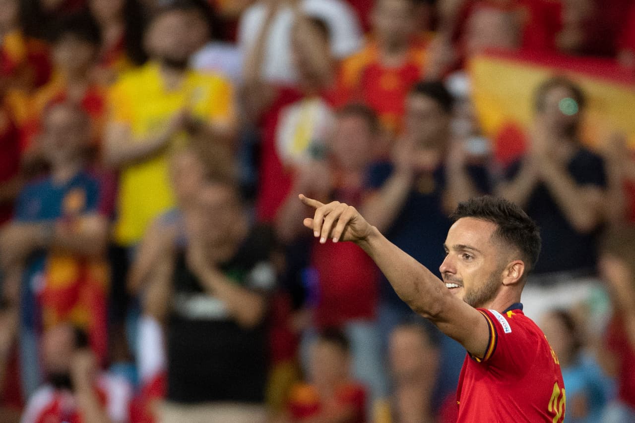 España se impuso sobre República Checa gracias a los goles de Carlos Soler y Pablo Sarabia.