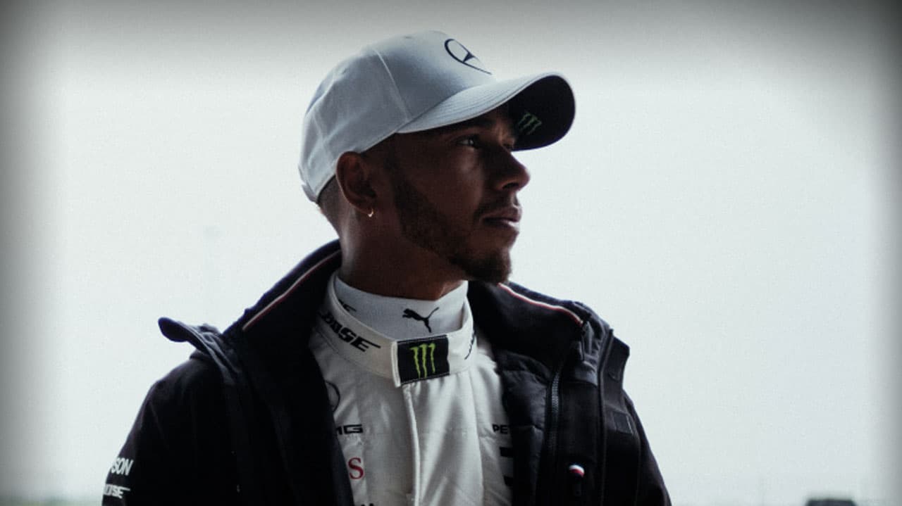 El piloto inglés Lewis Hamilton anunció donaciones para Australia en apoyo a los afectados por los incendios sin control que afectan al país.
