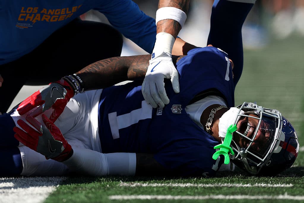 Malik Nabers sufre una terrorífica lesión en su rodilla izquierda