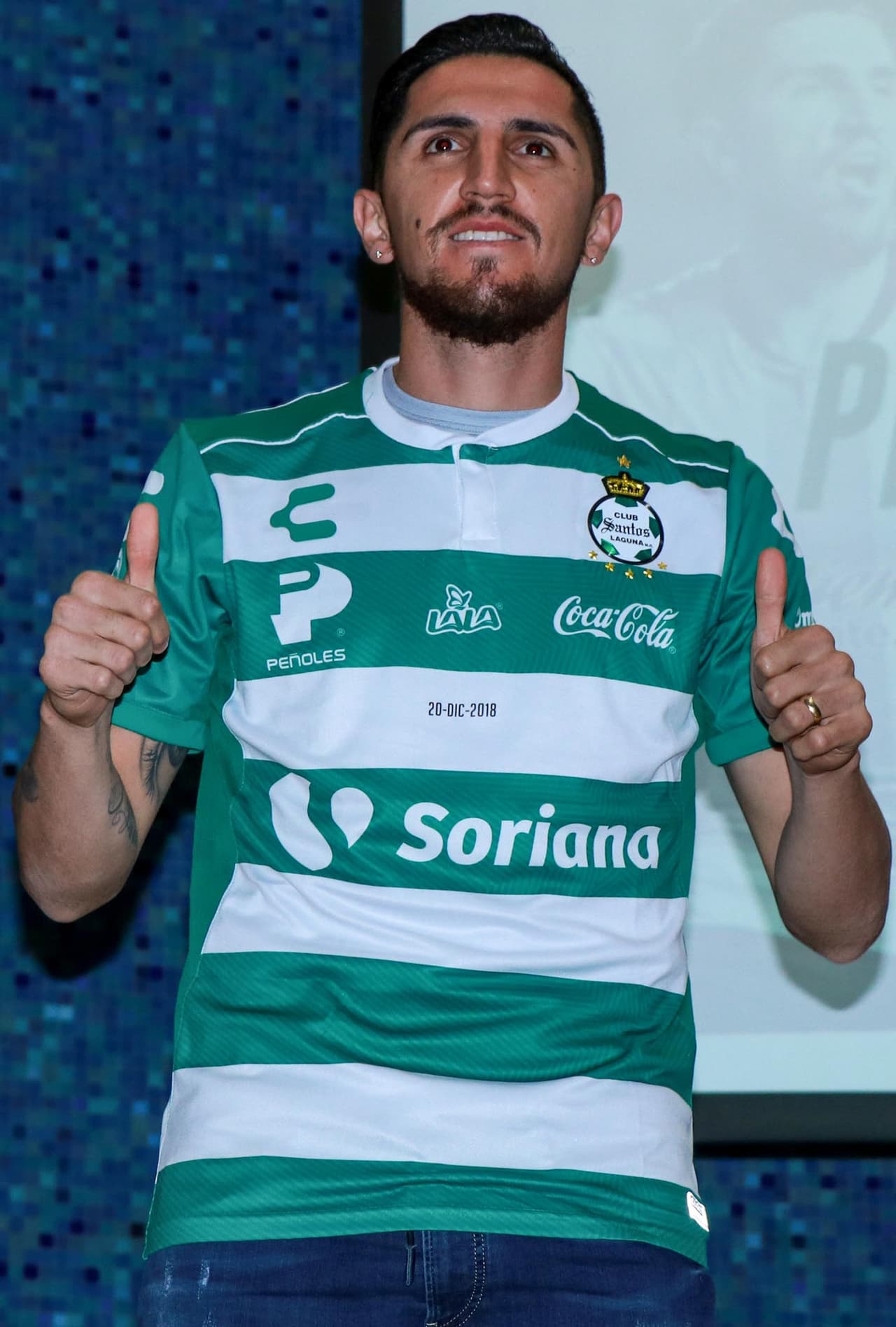 <b>5. Diego Valdés:</b> Santos le pagó 6.9 millones de dólares a Morelia por el chileno.