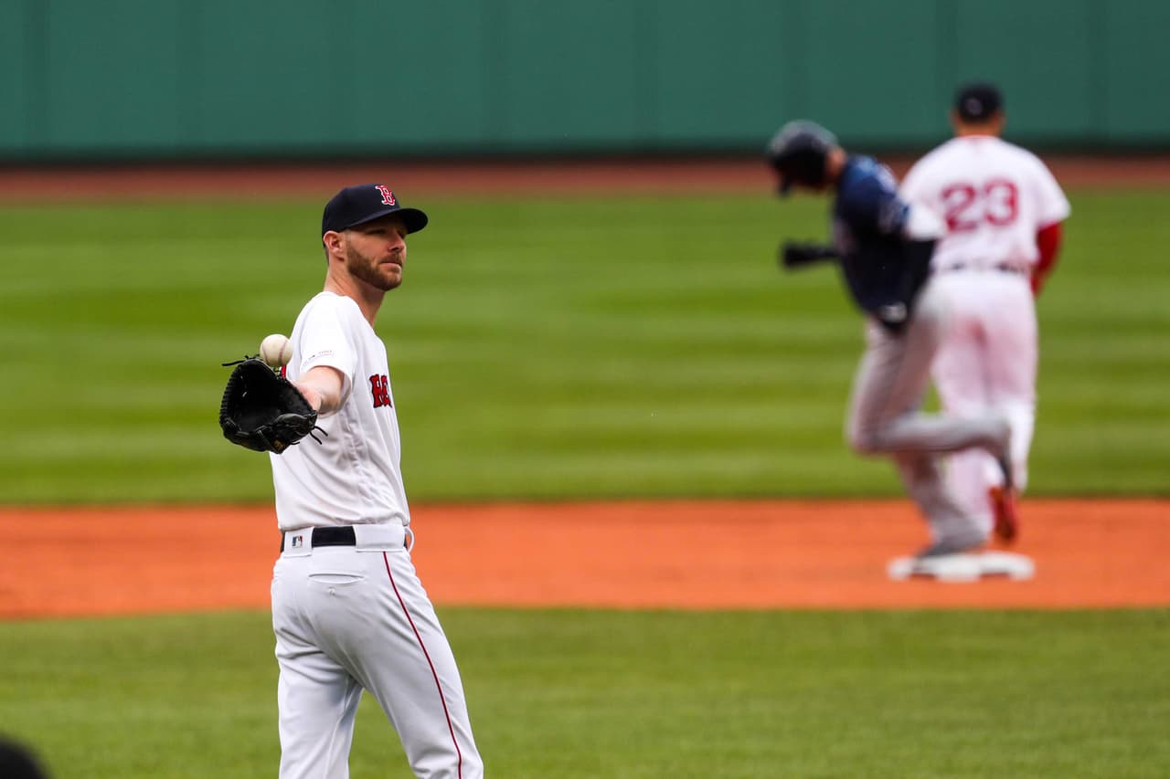 El abridor de los Boston Red Sox se mantuvo a pesar de todo por siete entradas en la lomita. Pero le dieron cuatro hits, uno de elos cuadrangular, permitió cuatro carreras y ponchó a ocho.