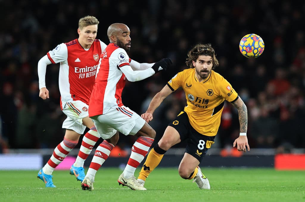 Wolverhampton cae ante Arsenal 2-1 en jornada pendiente de la Premier League. Hwang Hee-chan ponía arriba a los Wolves, pero Nicolás Pepé y Alexandre Lacazette le dieron el triunfo a los locales; Raúl Jiménez fue titular.