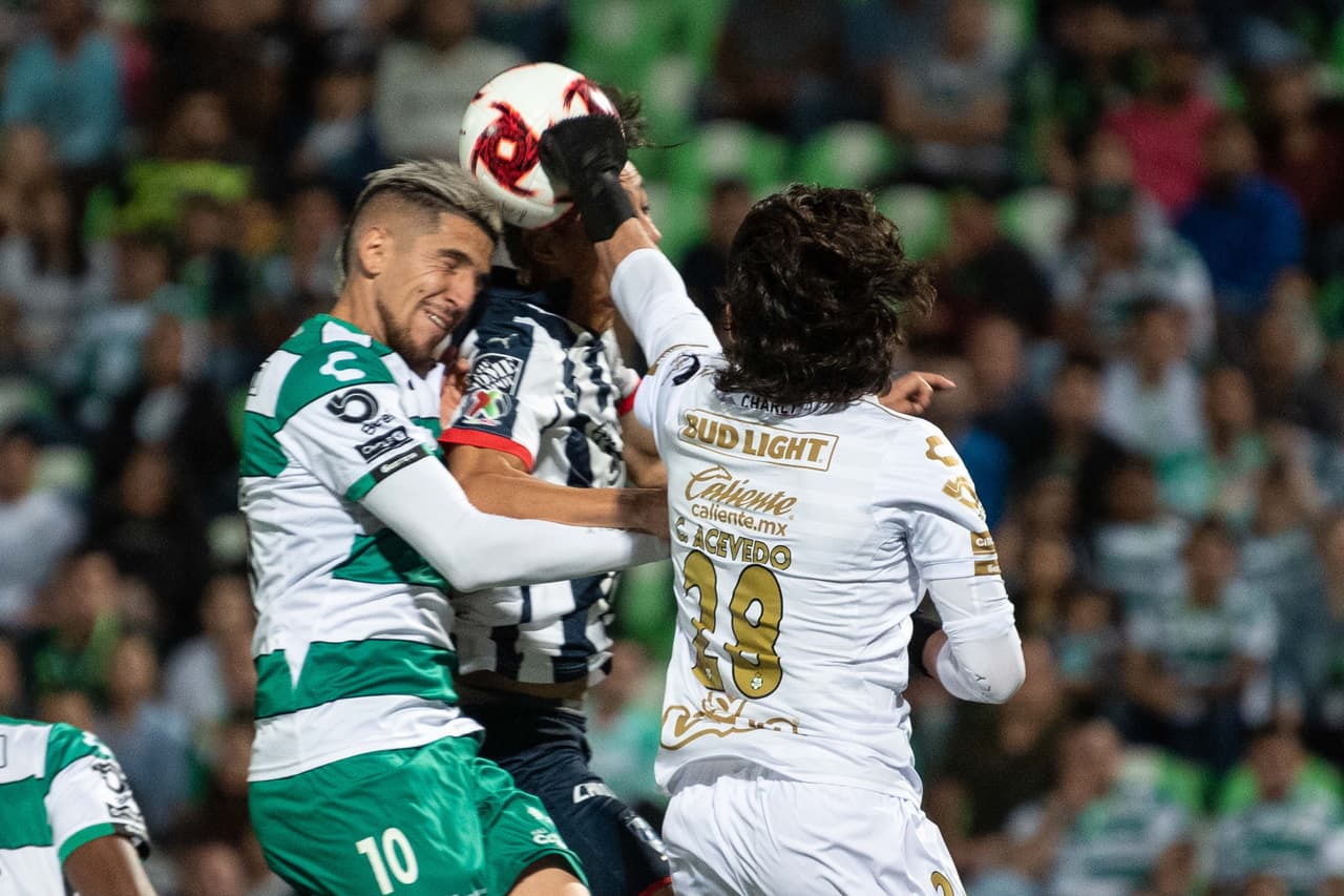 Monterrey consigue la ventaja de la localía para la vuelta tras empatar 0-0 en su visita a Santos.