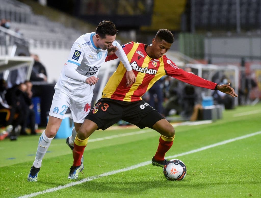 Lens igualó el marcador ante Marsella, quien ganaba por goles de Thauvin y Milik, pero Sotoca y Facundo Medina le dieron el empate 2-2 en la Jornada 23 de la Ligue 1.