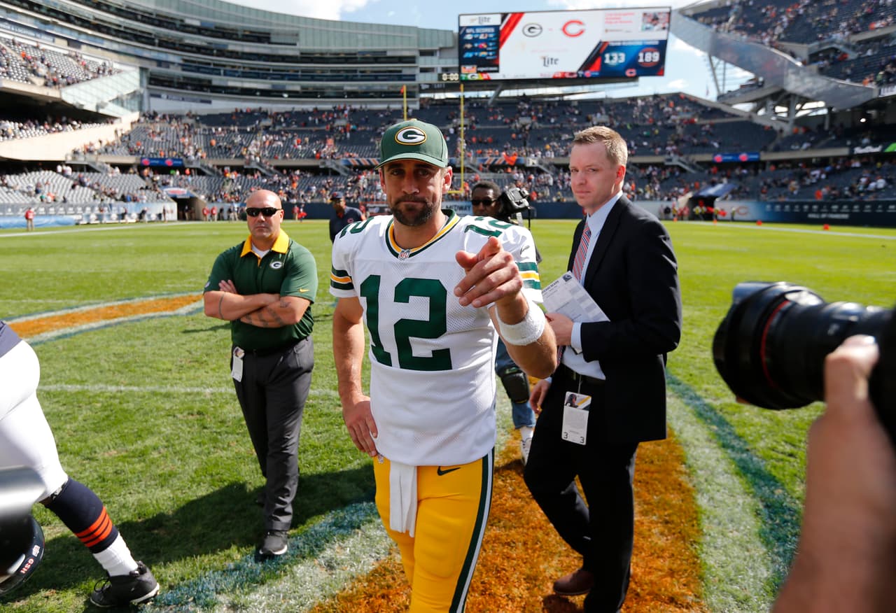 Rodgers es el único quarterback en la historia de la NFL en lanzar al menos tres touchdowns sin intercepciones y con un rating de pasador de al menos 140 puntos en tres juegos consecutivos contra un mismo oponente. (Foto: AP-NFL).