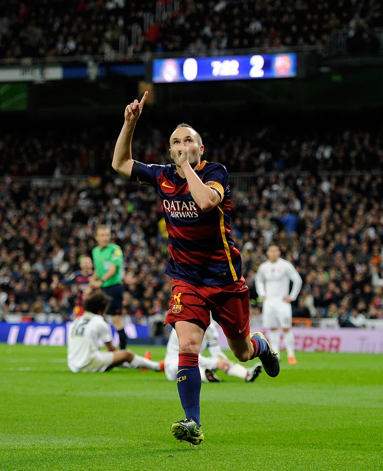 Y en el octavo sitio de goleadores blaugranas está Andrés Iniesta, el genio de Fuentealbilla que ha marcado cuatro veces desde que Luis Enrique asumió el cargo de director técnico azulgrana.