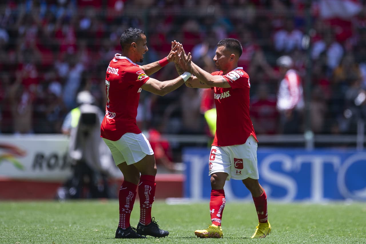 Toluca vino de atrás para vencer a los Xolos con goles de Carlos González, Jean Meneses y Camilo Sanvezzo.