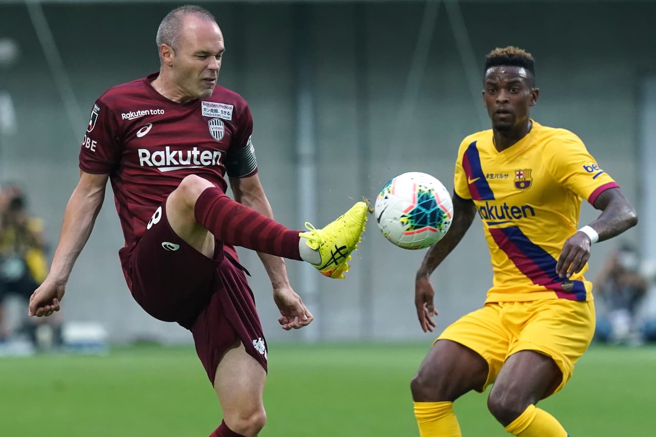 Andrés Iniesta | El medio de 35 años aún se resiste al retiro y juega en el Vissel Kobe de la Primera División del futbol japonés. Su valor actual en el mercado es de 3.4 millones de dólares. Jugó su último partido con la selección española en el que fue su cuarto mundial. El duelo fue ante los anfitriones, Rusia.