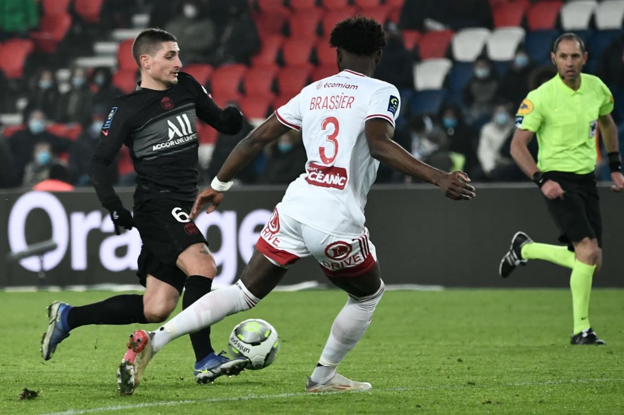 PSG no quiere complicar su liderato y de la mano de Kylian Mbappé caminan a la victoria 2-0 sobre el Stade Brestois.