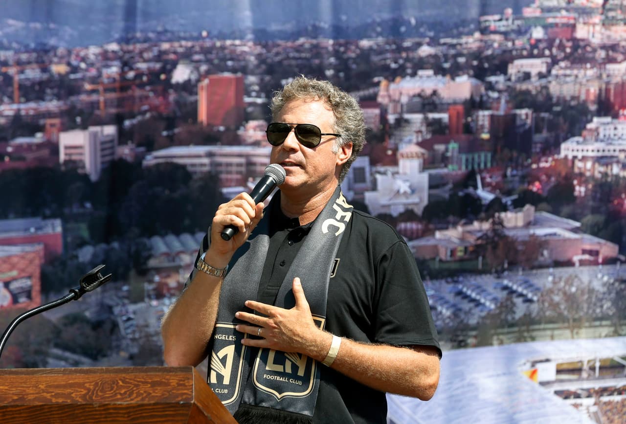 El DT de Los Angeles FC, Bob Bradley, advirtió que si Ferrell y demás directivos del equipo deciden traer al mexicano, él le encontrará un sitio al jugador que está relegado en el West Ham.