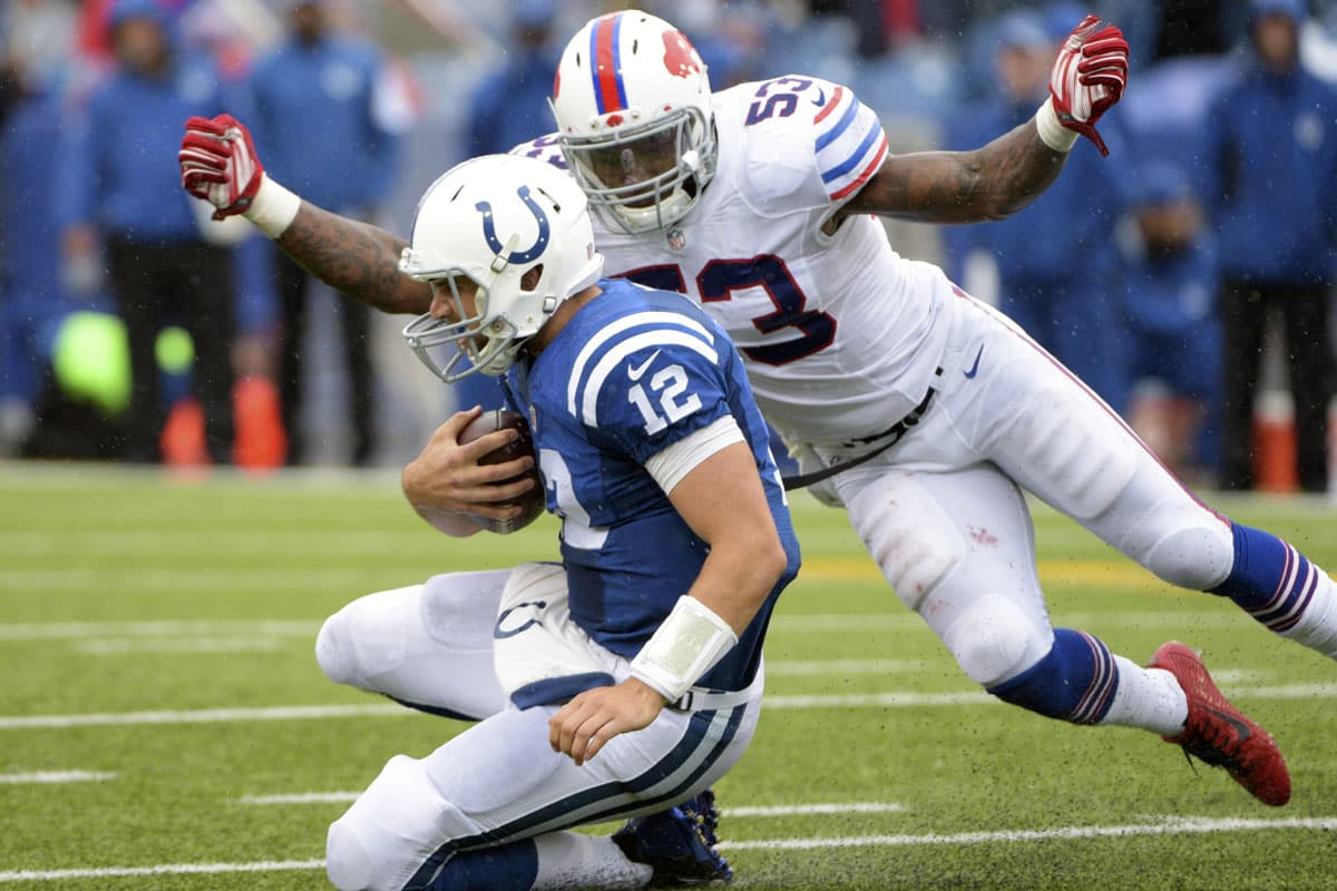 Esta vez la magia de Andrew Luck fue opacada por la defensiva de los Bills, quienes ganaron 27-14 a los Colts.