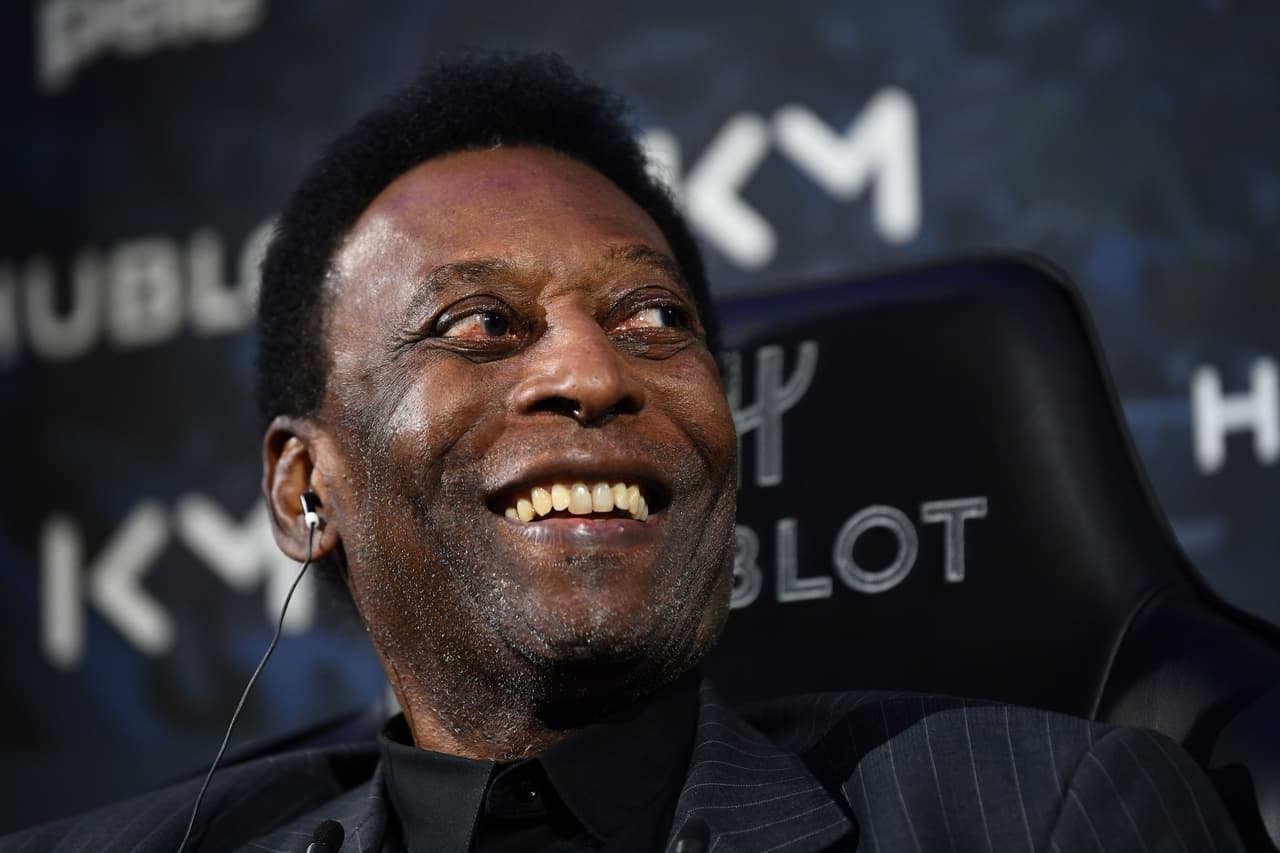 Pelé "da la bienvenida" a Messi al club de los 700 goles