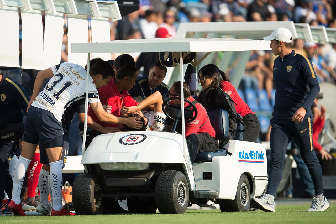 La espeluznante lesión de Alejandro Arribas ante Cruz Azul