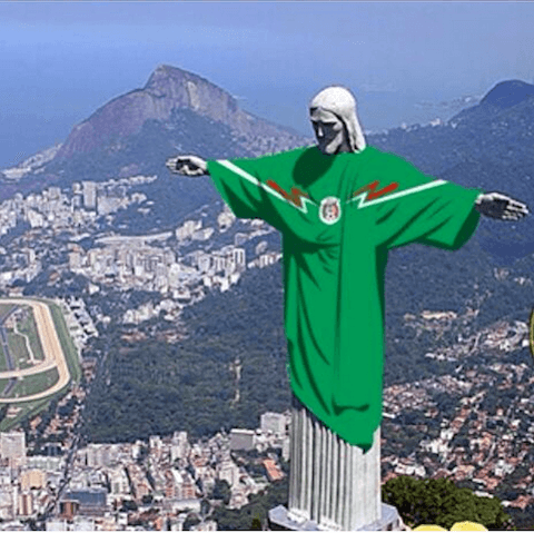 Y con mucho humor, los mexicanos llegaron hasta el Cristo Redentor en Brasil.