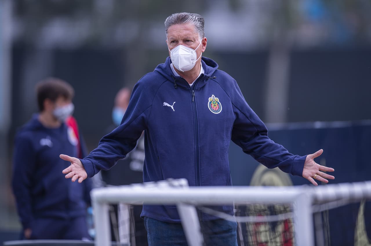 Peláez no sabe nada sobre la continuidad de Macías en el Getafe