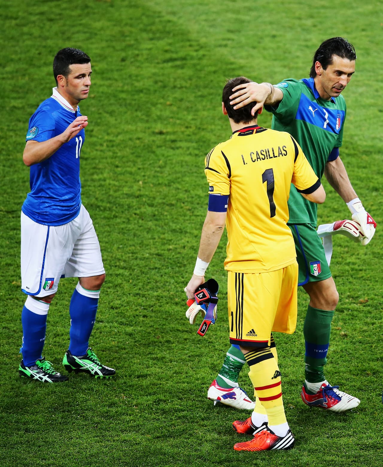 10. Y posteriormente en la final, en la que España doblegó a Italia por 4-0 y se quedó con el título continental.