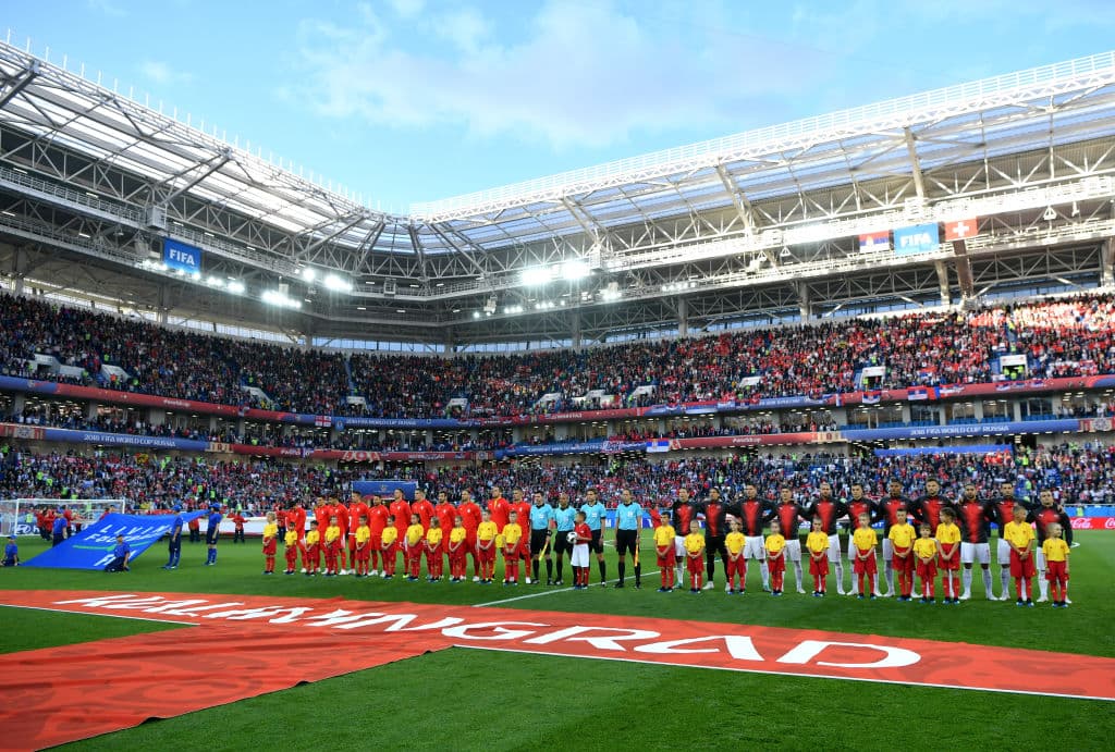 El Kaliningrad Stadium recibió a las selecciones de Suiza y de Serbia para afectuar este partido de fase de grupos por el pelotón E de la Copa del Mundo Rusia 2018. Lució repleto el recinto.