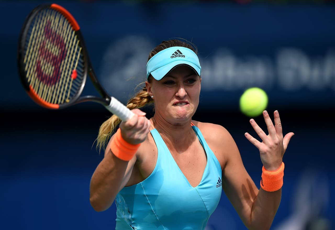 La ucraniana Elina Svitolina, la francesa Kristina Mladenovic (foto), la estadounidense Lauren Davis, la china Qiang Wang y la rusa Ekaterina Makarova fueron parte del comienzo del torneo WTA Dubai, donde demostraron que la mezcla de belleza y capacidad es un potente atractivo en las canchas. Sus cuerpos atléticos y hermosos rostros son referentes.