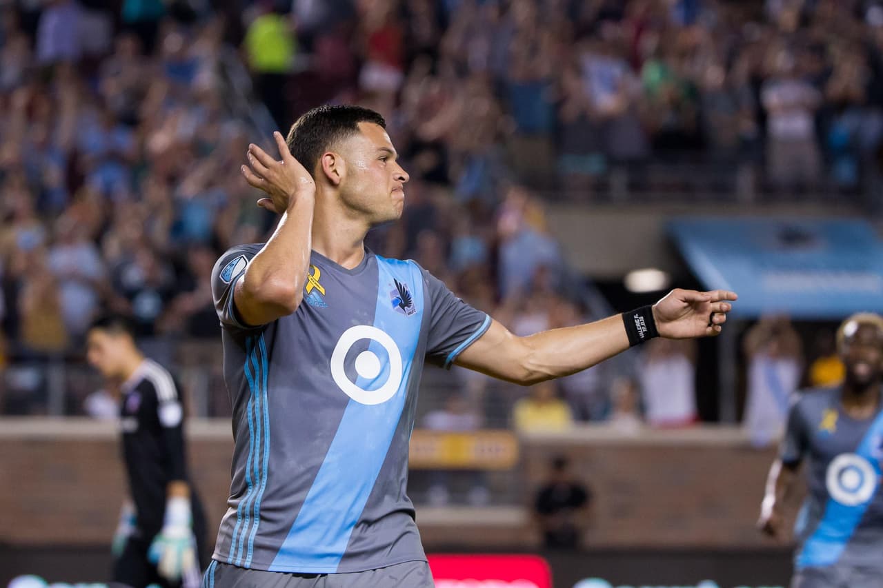 El delantero Christian Ramírez lideró la aplastante victoria de Minnesota United sobre FC Dallas por 4-1. (USA Today Images)
