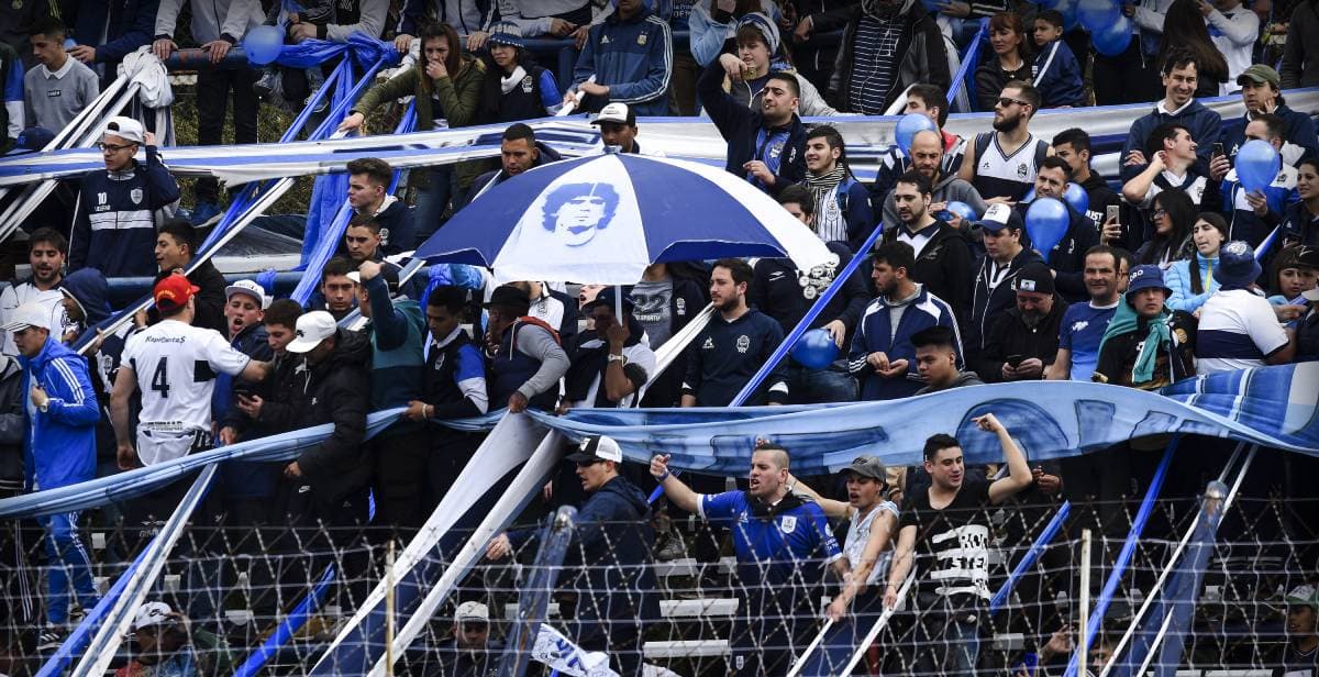 Bautizan nuevo estadio en memoria de Diego Armando Maradona