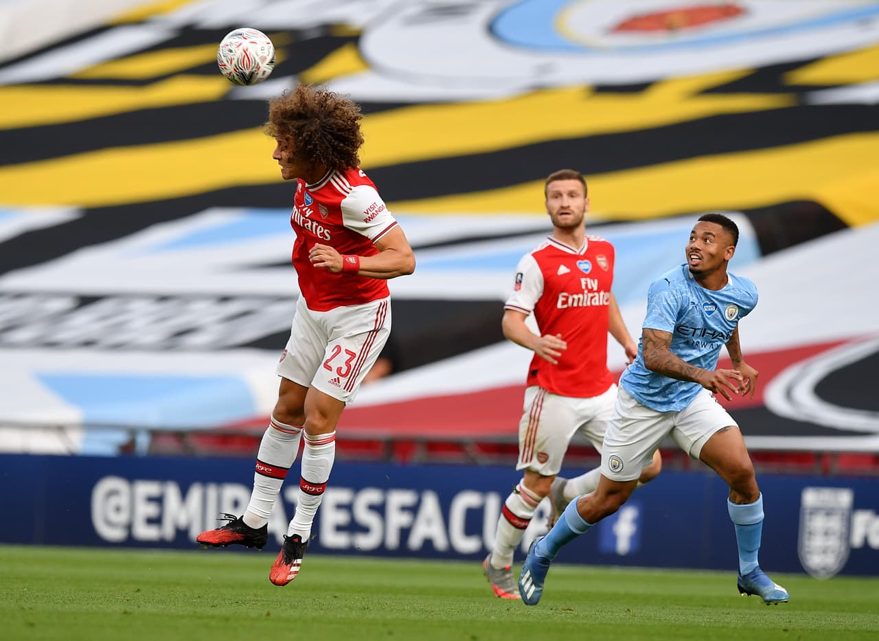 Manchester City sofocó la zaga de los Gunners los primeros 15’ del partido. Al parecer, los de Guardiola querían defender la corona.