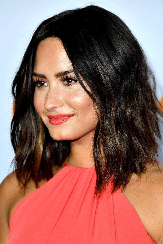 Demi sigue sufriendo daños cerebrales hasta el día de hoy y no puede conducir debido a "puntos ciegos" en su visión.