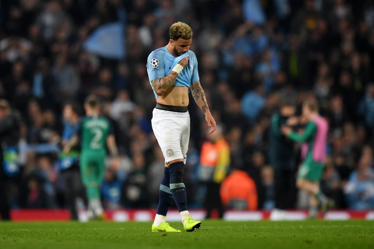 Defensa: Kyle Walker. Fue elegible para la selección de Jamaica hasta octubre de 2012, tras haber jugado con Inglaterra.