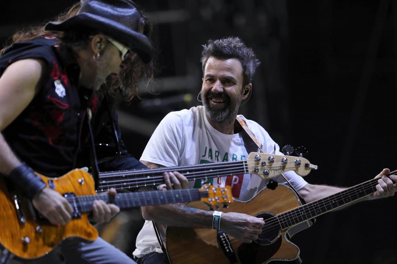 El que vio la luz por primera vez en octubre del 66 nos regaló versos honestos y a veces urgentes, pero siempre acompañados de buen rock latino.