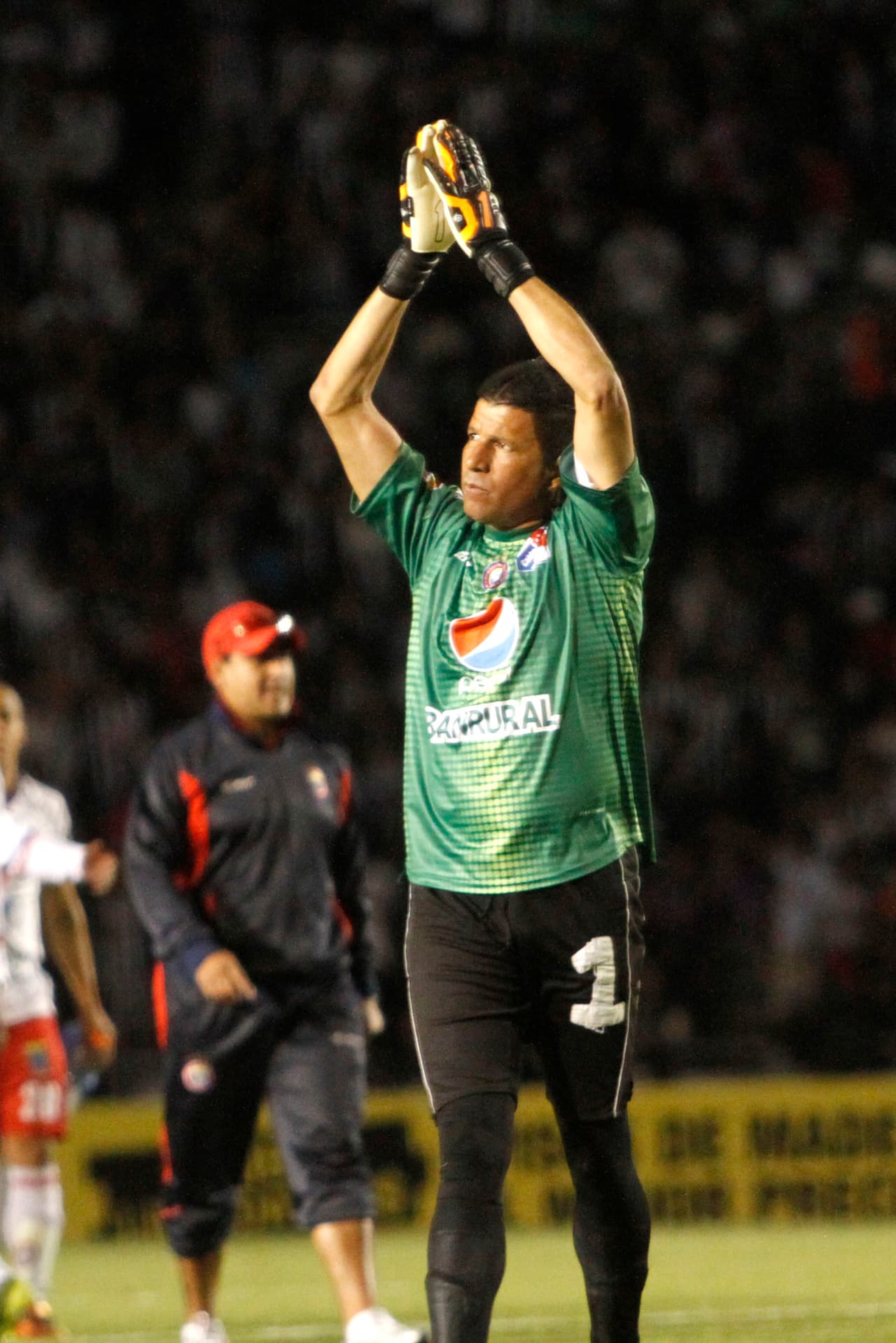 Patterson, que se retiró en 2013, fue internacional en un partido con la Selección de Costa Rica en 1993.