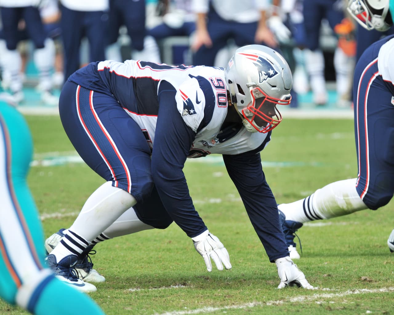 MALCOM BROWN - New England Patriots, 1ª. Selección en 2015 Los Patriots campeones del Super Bowl XLIX le dijeron adios a su veterano tackle nariz Vince Wilfork. Seleccionaron a Malcom Brown en busca de ser el sucesor de Wilfork. En su primera temporada registró 48 tackleadas con solo 3 capturas y sigue en su desarrollo.