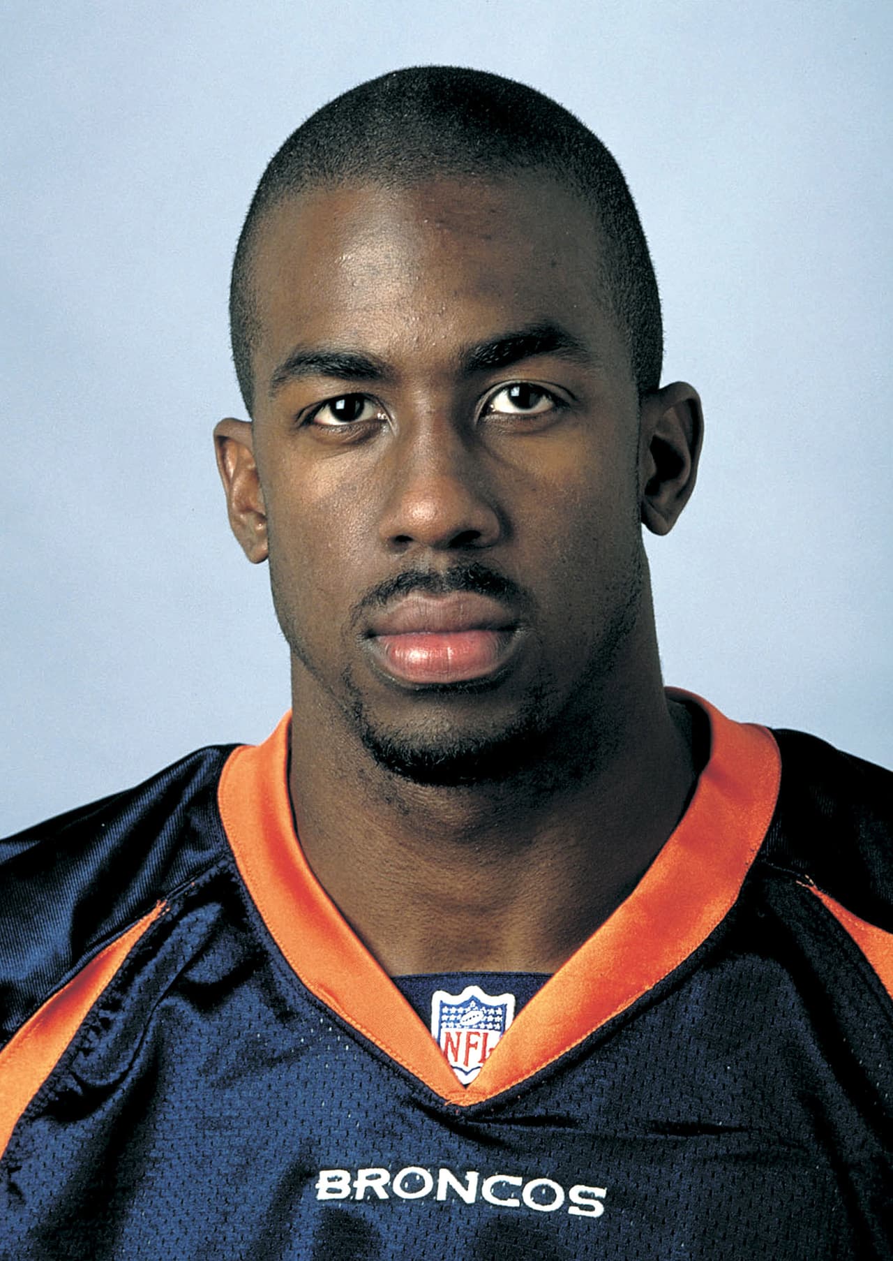 MARCUS NASH - Denver Broncos, 1ª. selección en 1998 Los Broncos de John Elway campeones del Super Bowl XXXII tomaron buenas decisiones para ganar, por fin, un Trofeo Vince Lombardi. En lo que se equivocaron fue en su primera selección rumbo a la siguiente temporada. Marcus Nash, receptor egresado de Tennessee, pasó 2 años inadvertido.