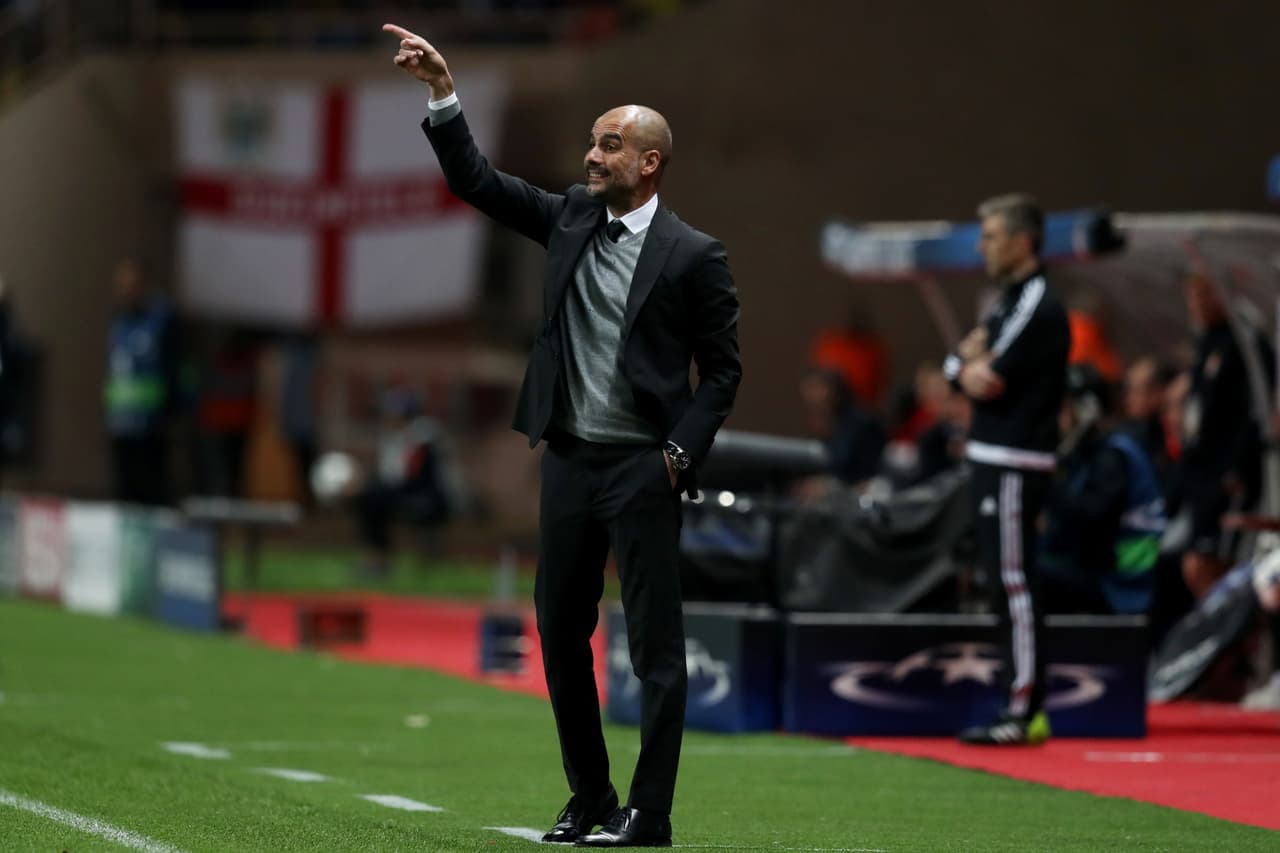 Pep Guardiola, tras el fracaso europeo, tendrá que luchar por la Premier League en la que es tercero a 10 puntos del líder Chelsea.