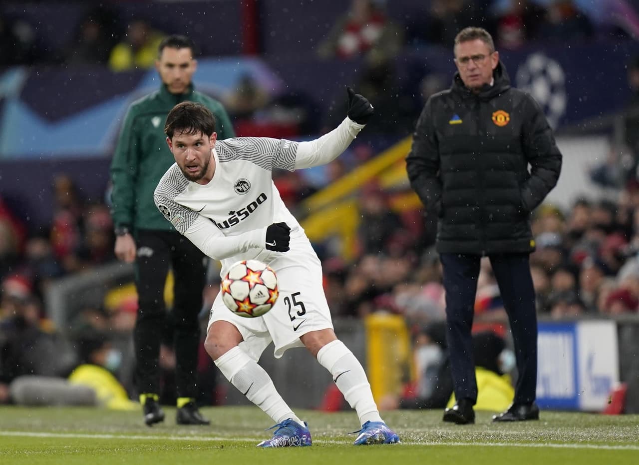 Manchester United empata ante Young Boys 1-1 pero se clasifica a la siguiente fase como primero del grupo F en la UEFA Champions League. Mason Greenwood abrió el marcador con un gol de tijera, pero Fabian Rieder igualó el marcador al 42'.