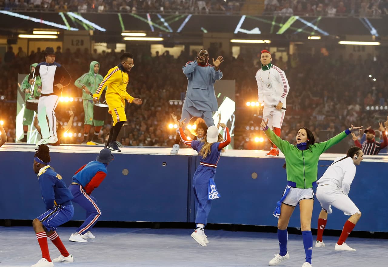 La agrupación musical se lució con sus éxitos en el Millennium Stadium previo al enfrentamiento entre el Real Madrid y la Juventus.