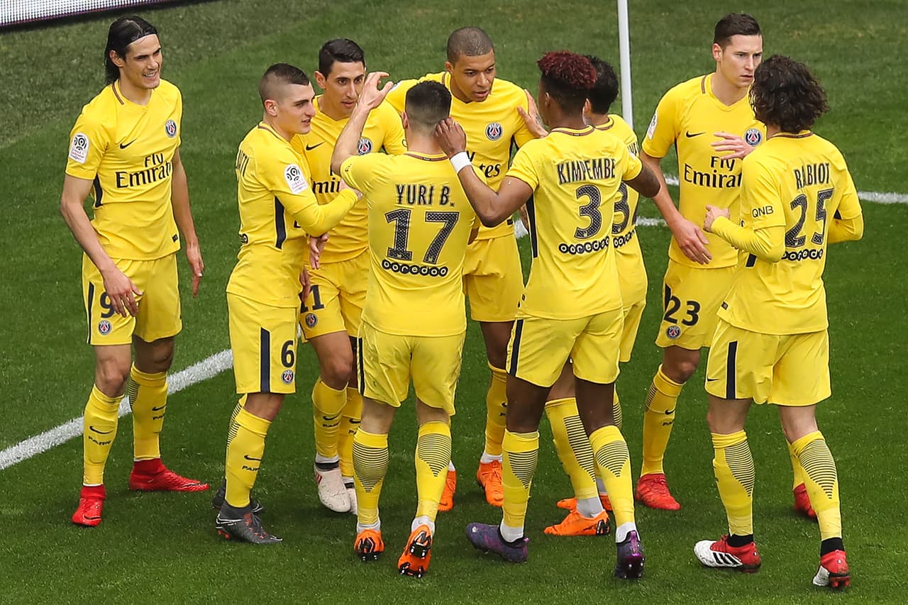 Con el 1-1 el partido se fue al descanso para definir todo en la segunda mitad.