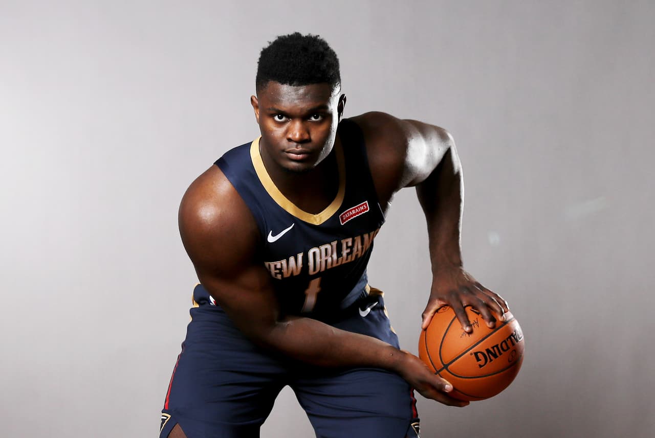 Zion Williamson busca sortear una demanda antes de debutar