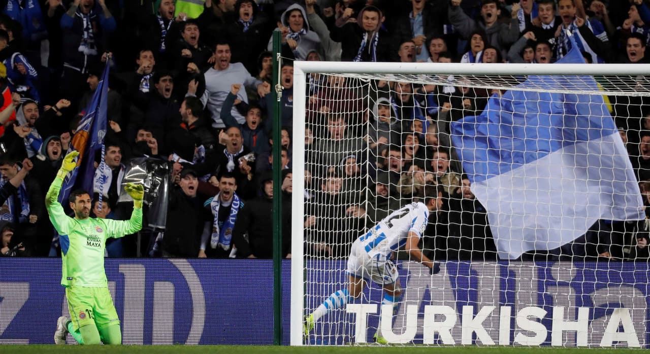 Y así, con gol de penalti de Willian José, a los 8 minutos ya ponía en ventaja de 2-0 a la Real Sociedad en lo que fue un inicio aciago y del que al final no se puso recuperar el Espanyol.