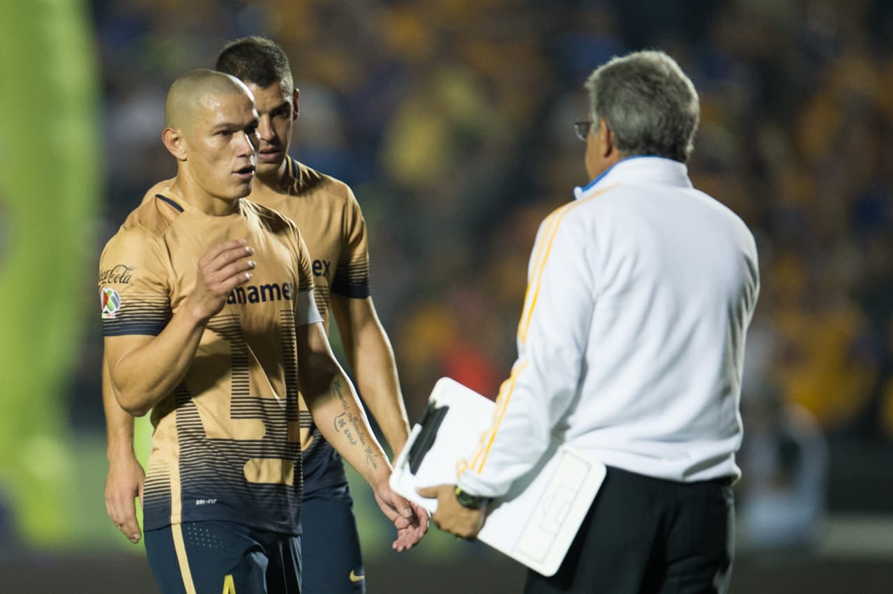Por si no fuera suficiente el 3-0 en contra y la historia de pocas remontadas en favor de Pumas, Ricardo Ferretti nunca ha sido goleado con los Tigres por 4-0.